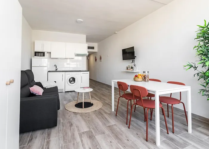 Sur Palmeras 583 푸엔히롤라